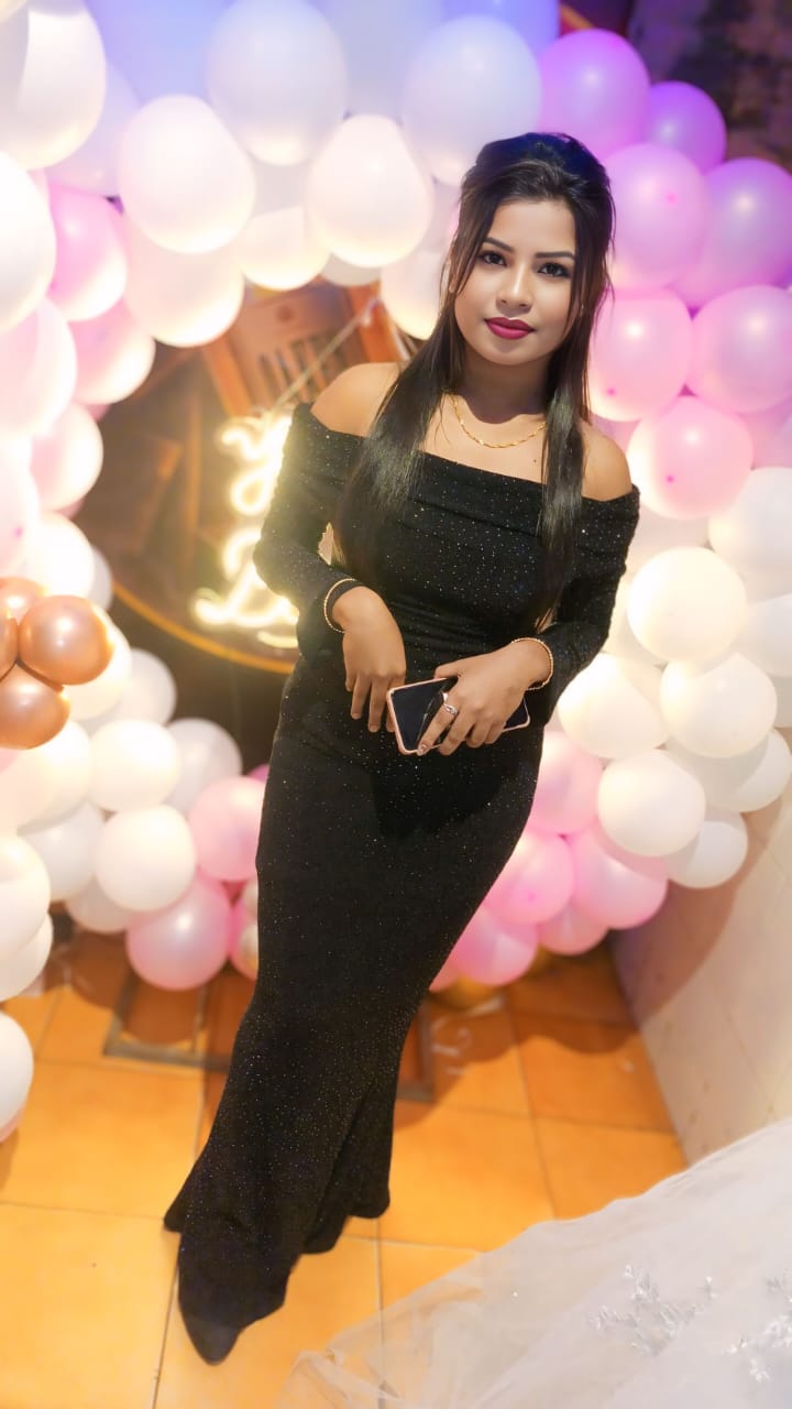 Available girl 4